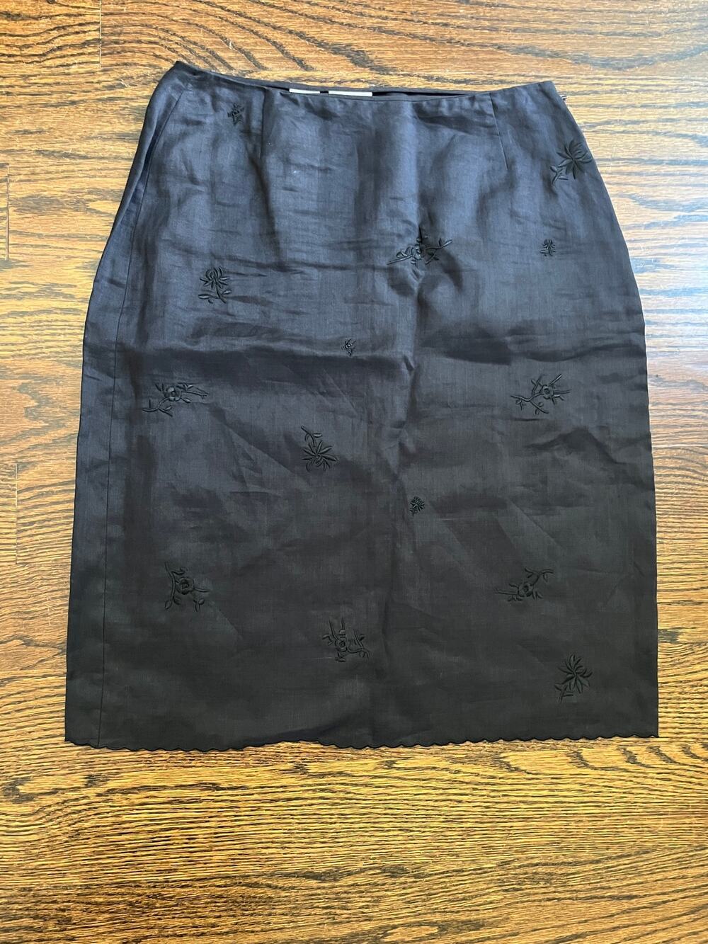 DKNY VTG Black 100% rami Floral Embroidered Pencil Knee Length Skirt Size 2